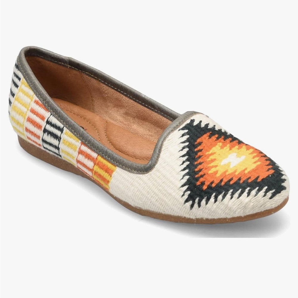 Born Giselle White Multi Slip On Flats